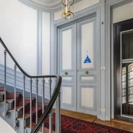La Chambre Parisienne - Bed & Breakfast